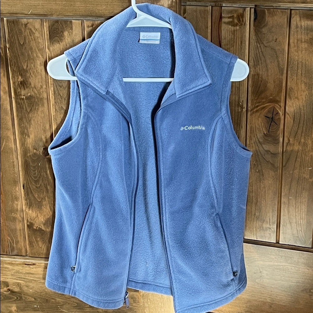 Columbia Soft Blue Fleece Vest